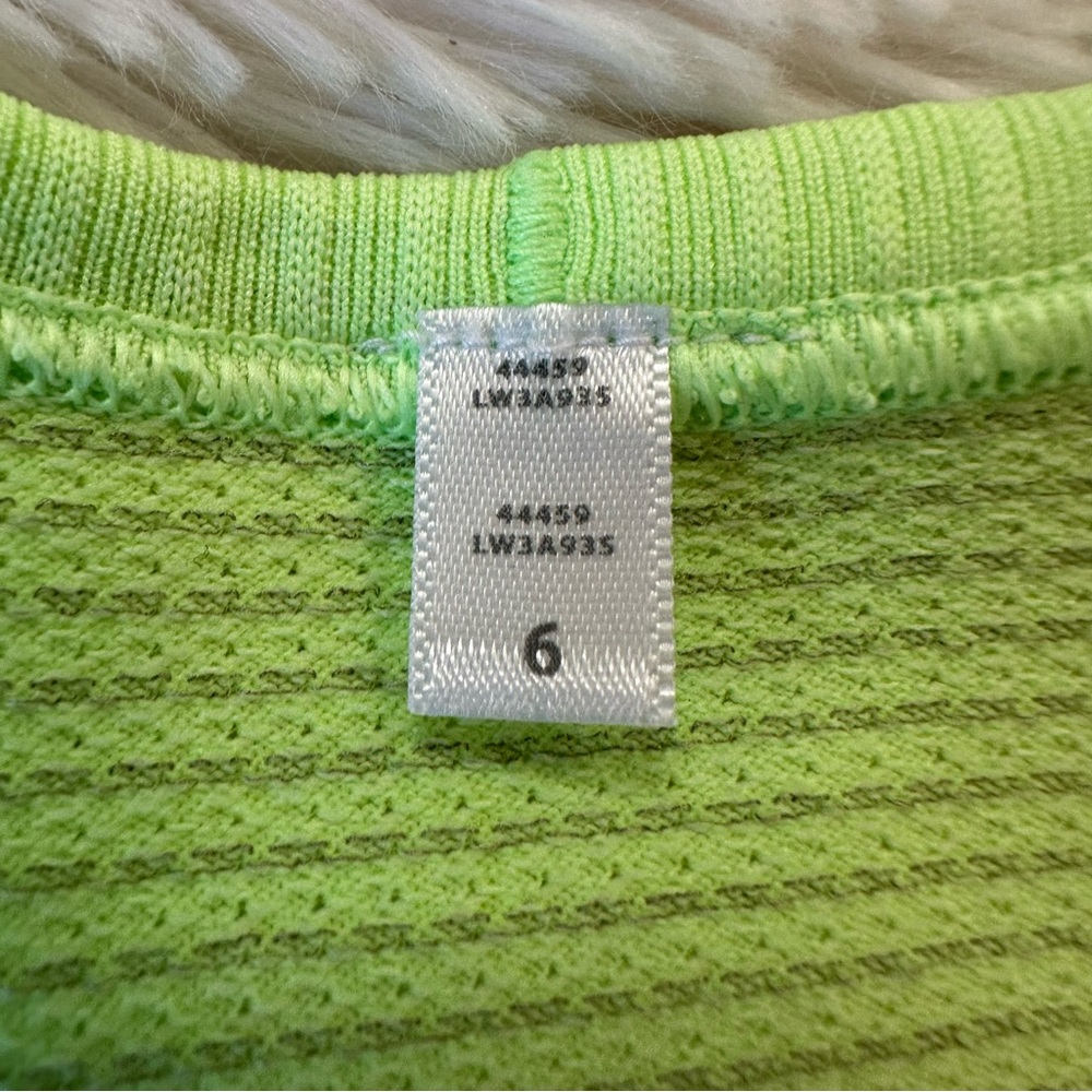 Lululemon Swiftly Tech Neon Green Short Sleeve Tee Women’s Size 6 Running Top - Picture 5 of 6
